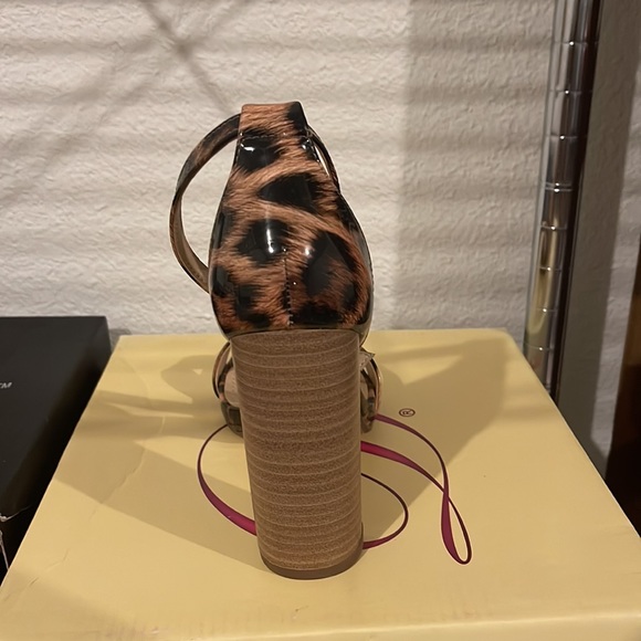 Leopard Heels - Picture 3 of 4